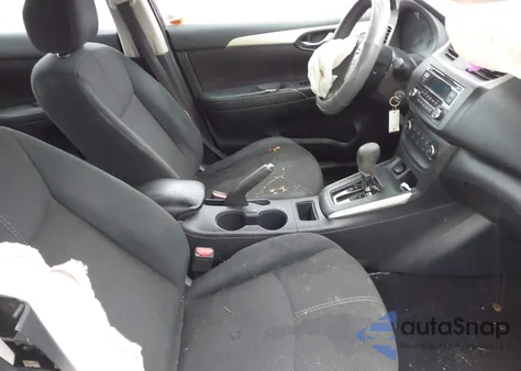 2017 Nissan Sentra S z USA, uszkodzony, nr VIN 3N1AB7AP2HY362628